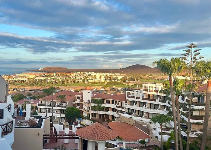 Penthouse In Golf Del Sur 2 شقة *